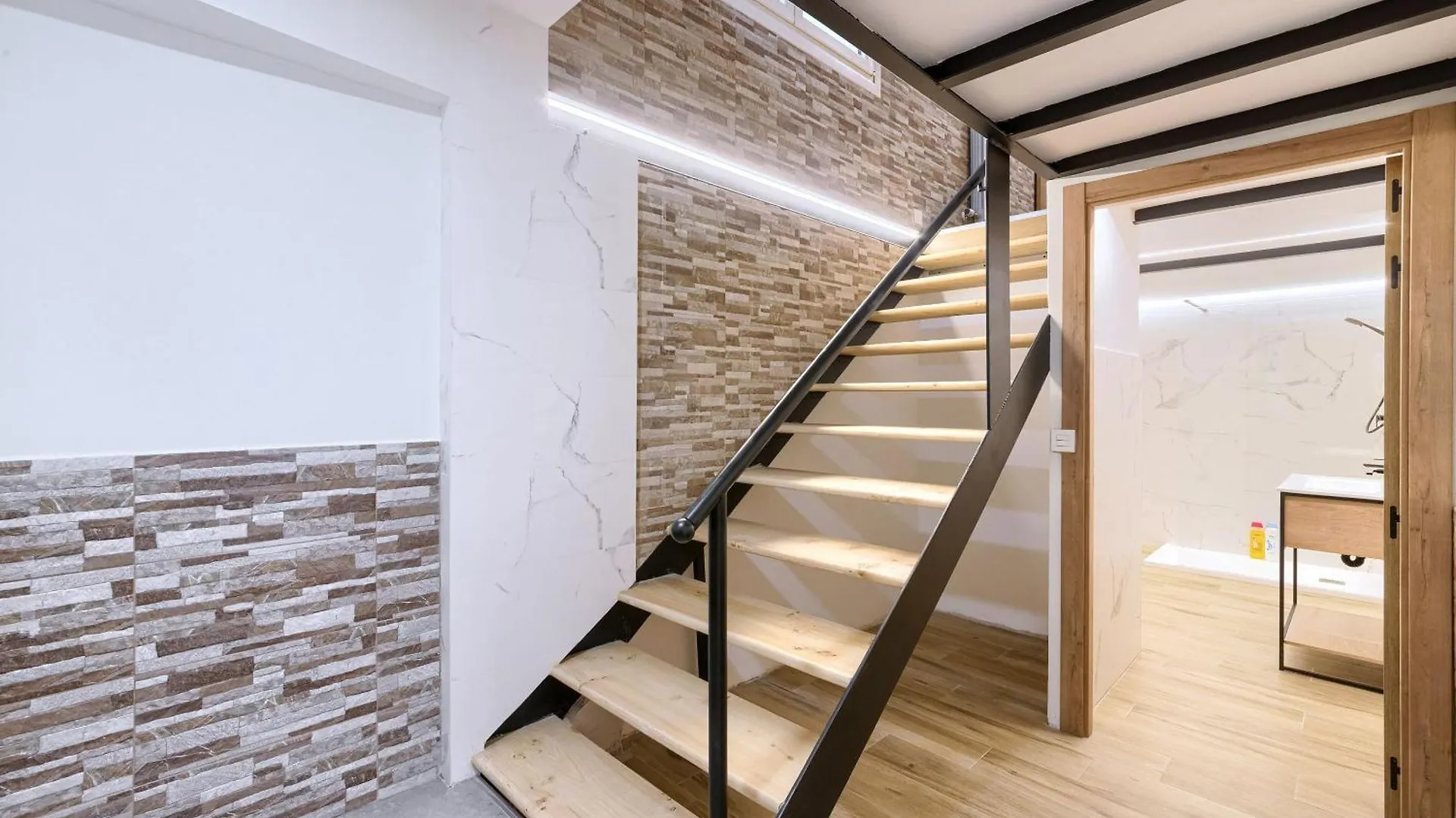 Gæstehus Pension H30 Tiboli Self Checkin Bilbao
